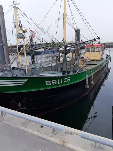 Chalutier à vendre