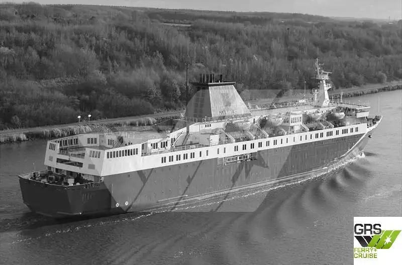 Navire-ferry à vendre