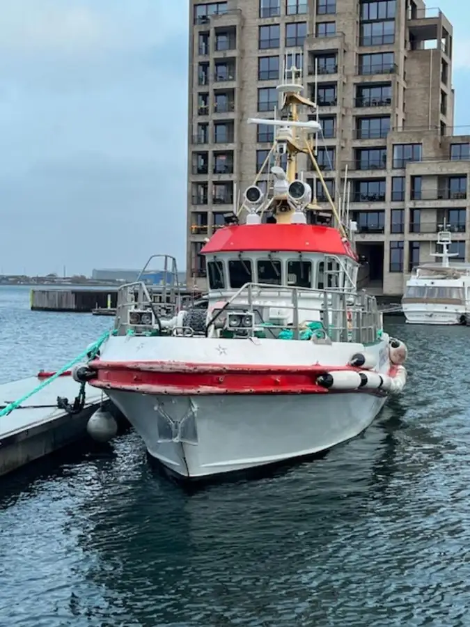 Bateau patrouilleur à vendre