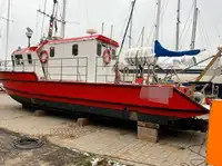 Bateaux de travail à vendre