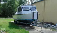 Bateau patrouilleur à vendre
