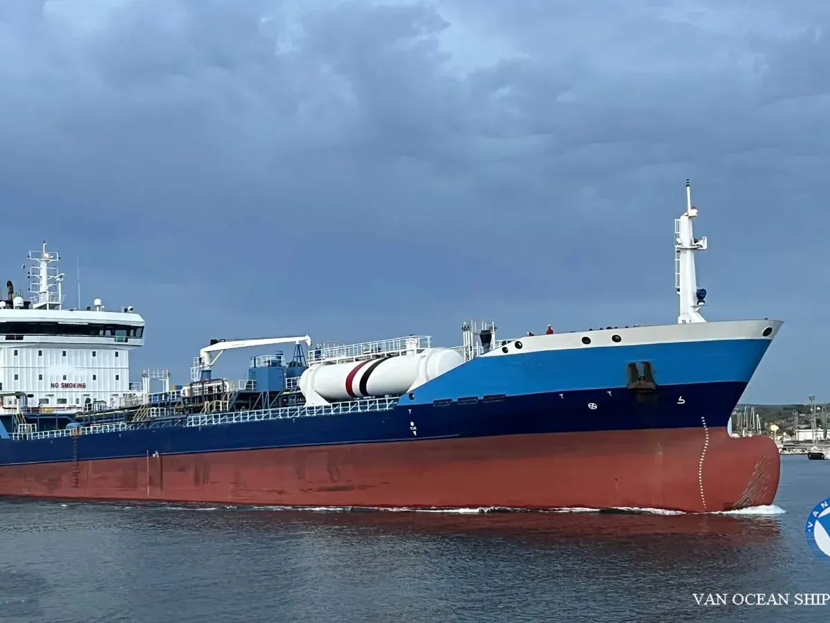 Pétrolier / chimiquier à vendre