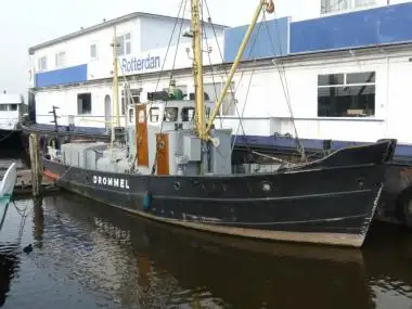 Péniche à vendre