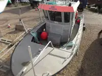 Bateaux de travail à vendre