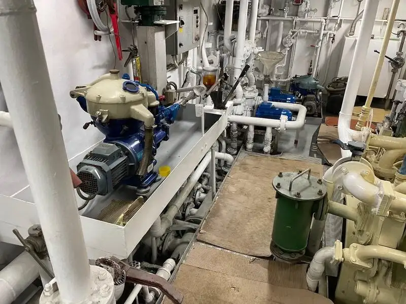 Navire frigorifique à vendre