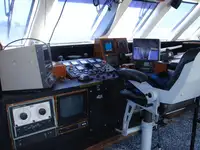 Navire de recherche à vendre