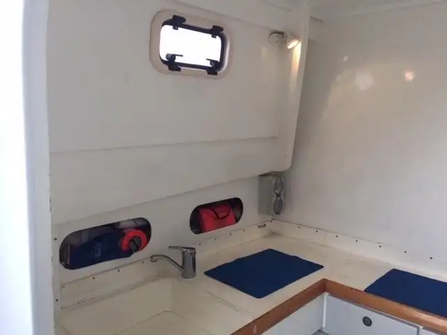 Navire de recherche à vendre