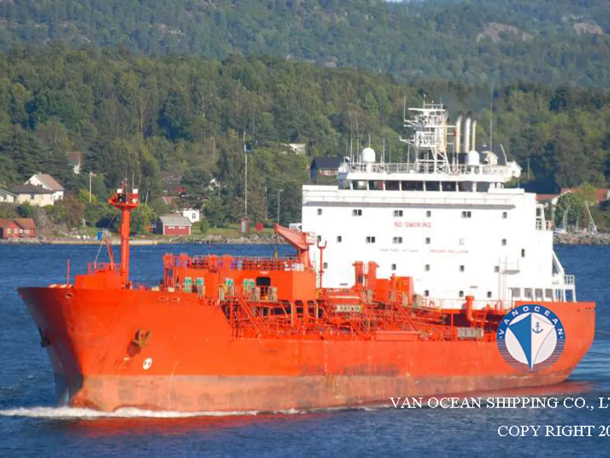Pétrolier / chimiquier à vendre