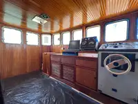 Chalutier à vendre