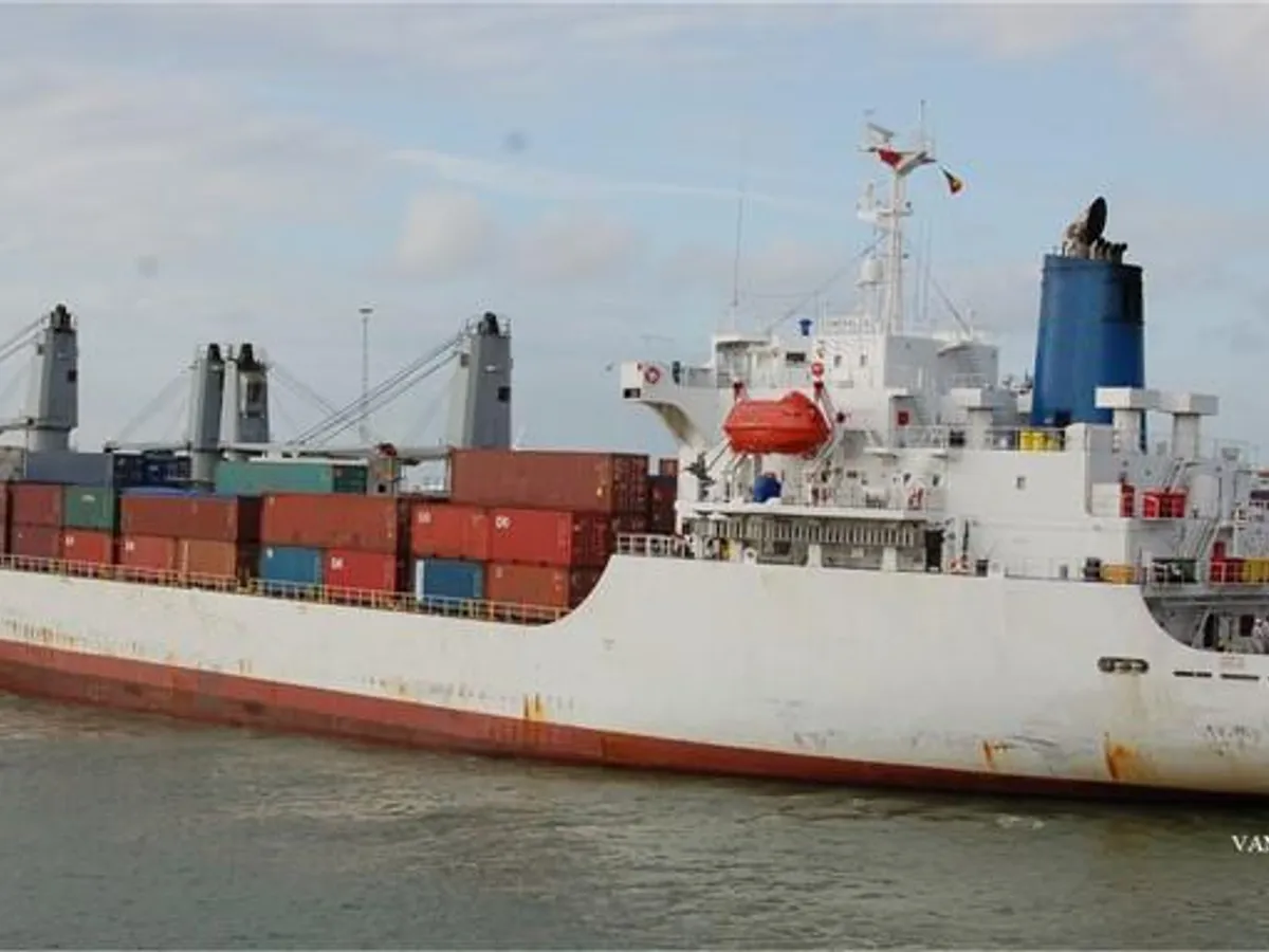 Navire frigorifique à vendre