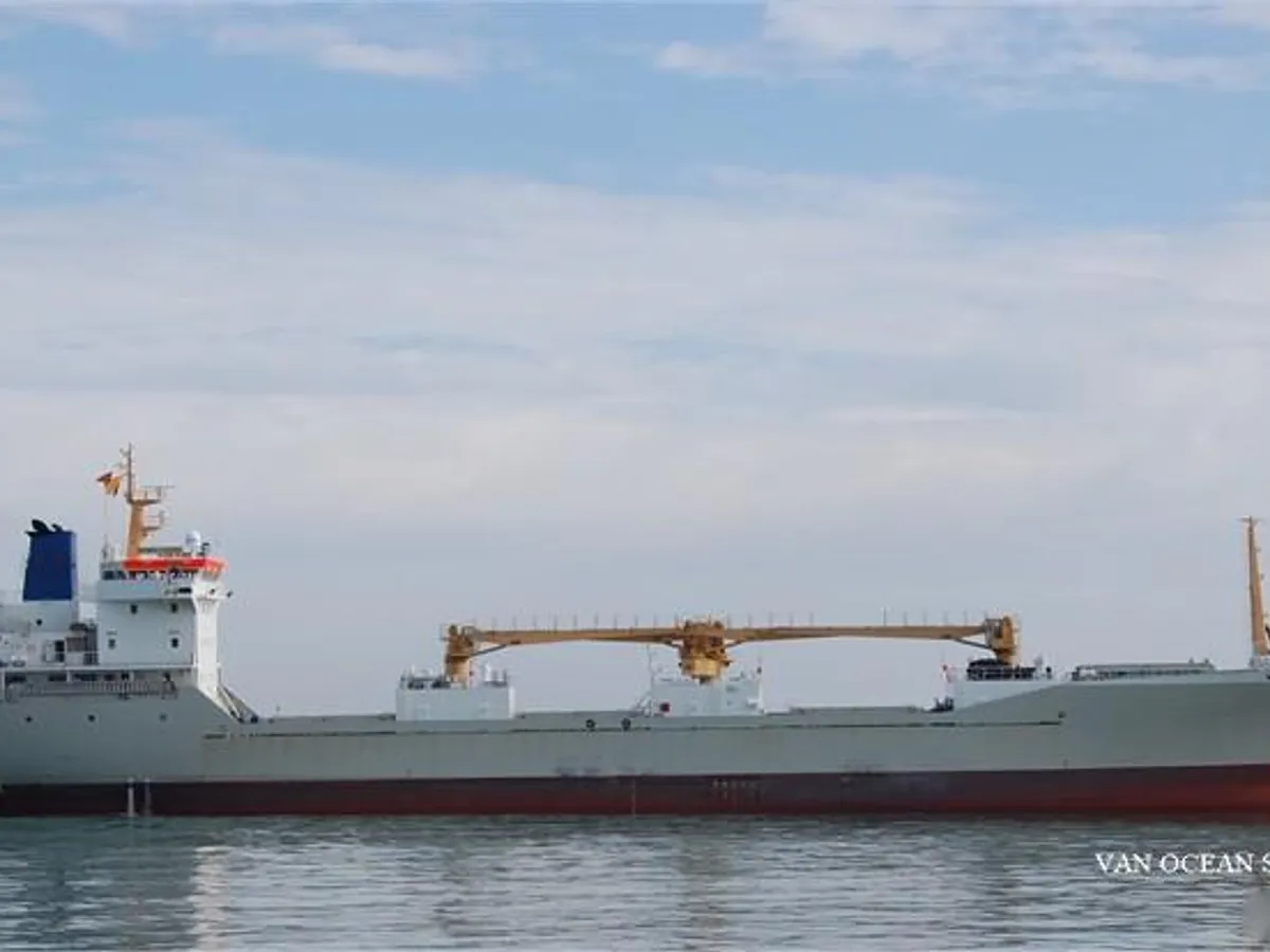 Navire frigorifique à vendre