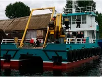 Bateaux de travail à vendre