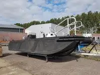 Bateau pneumatique semi-rigide à vendre