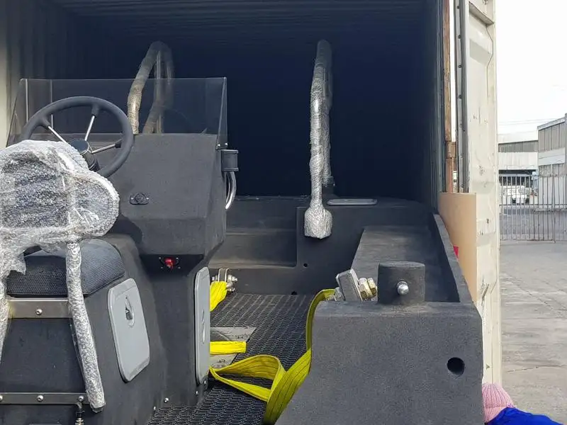Navire porte-conteneurs à vendre