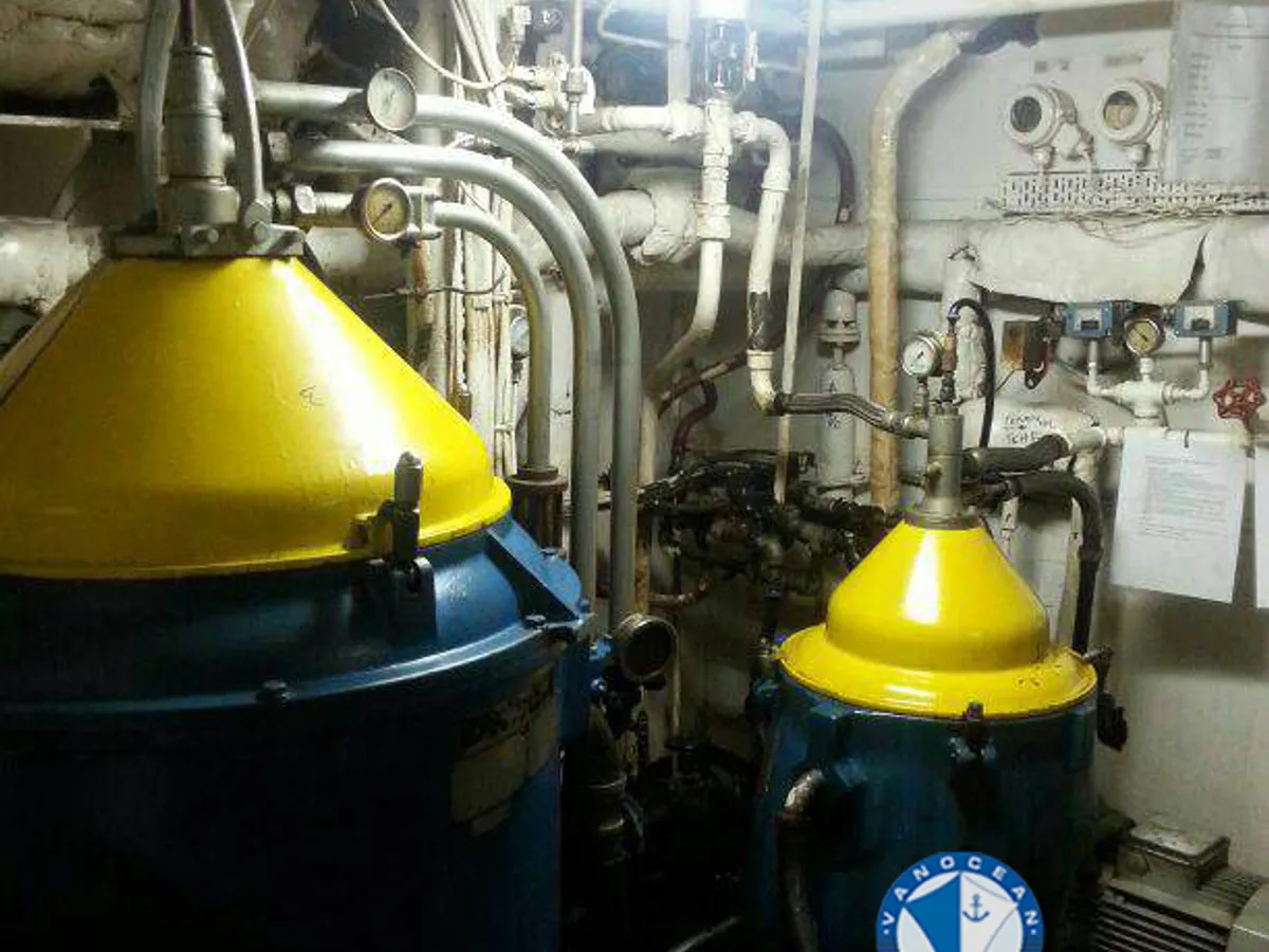 Pétrolier / chimiquier à vendre