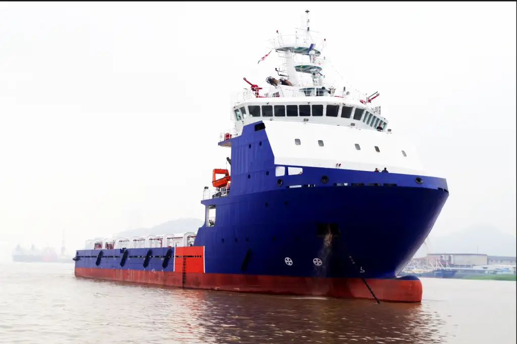 Navire d'approvisionnement de plateformes (PSV) à vendre