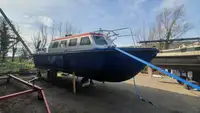 Bateau patrouilleur à vendre