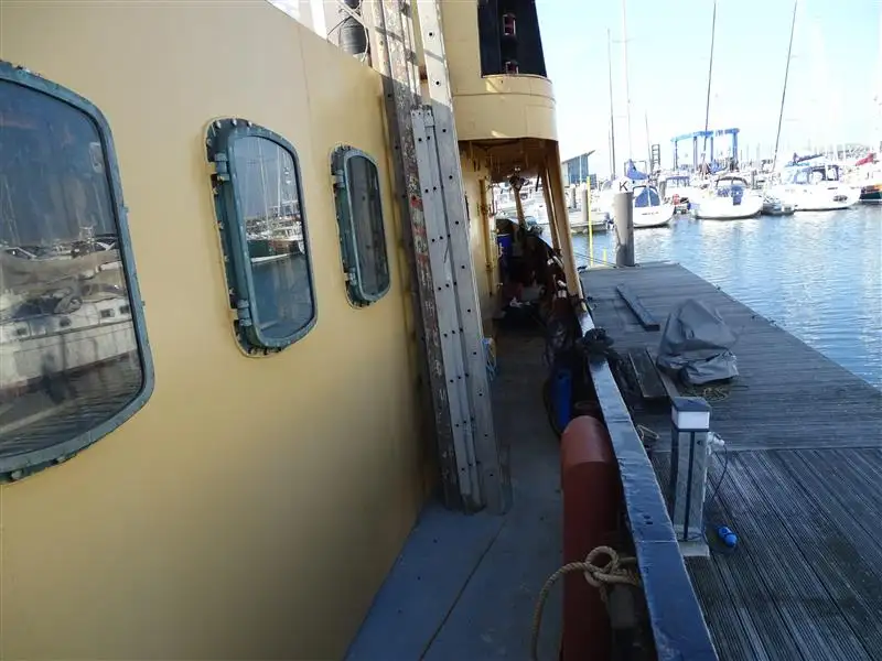 Bateaux de travail à vendre
