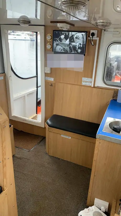 Bateaux de travail à vendre