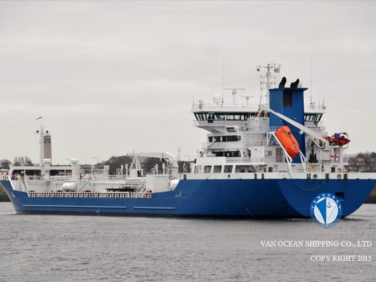 Pétrolier / chimiquier à vendre