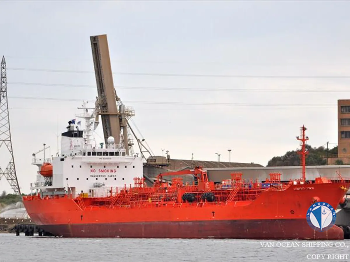 Pétrolier / chimiquier à vendre