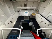 Bateau de transport d'équipage à vendre
