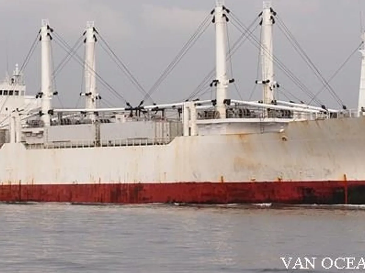 Navire frigorifique à vendre