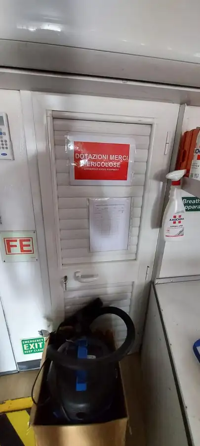 Bateau de transport d'équipage à vendre