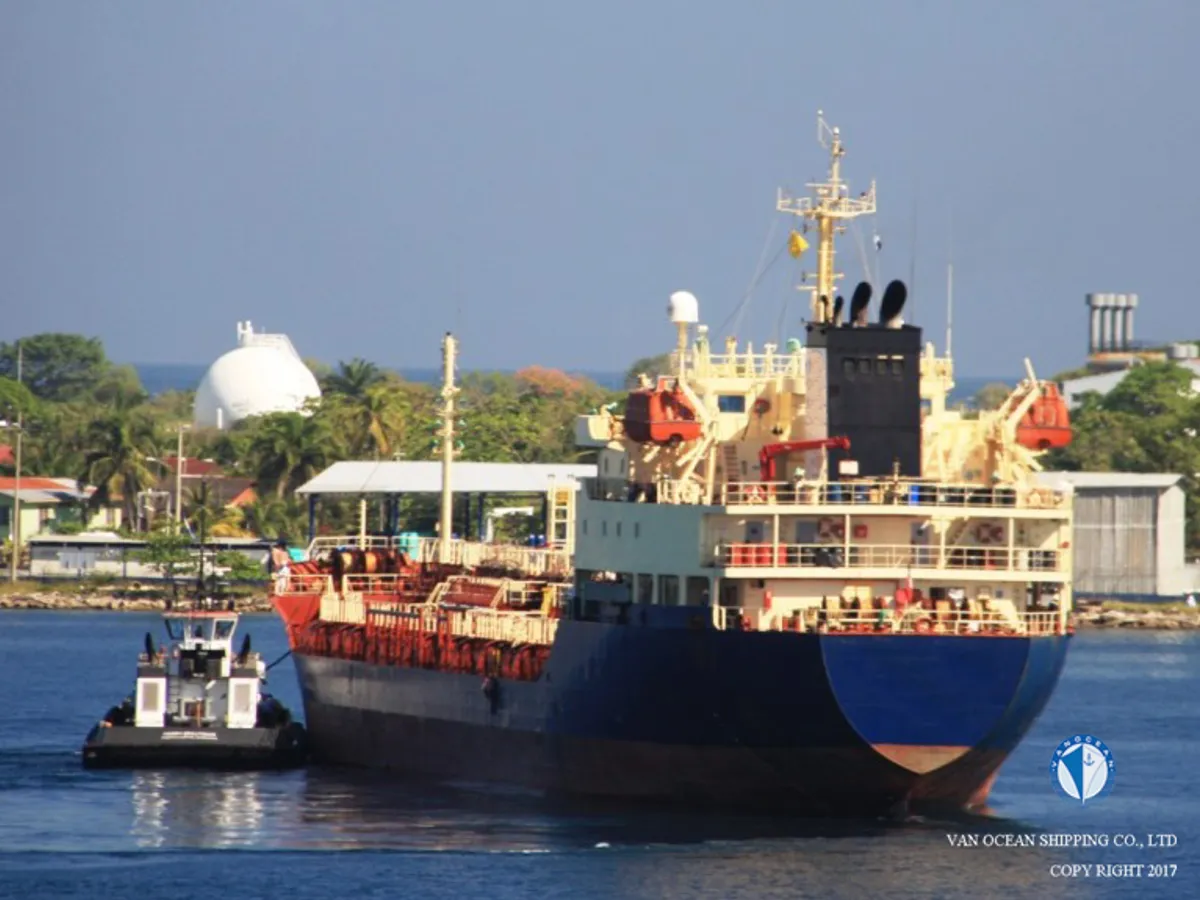 Pétrolier / chimiquier à vendre