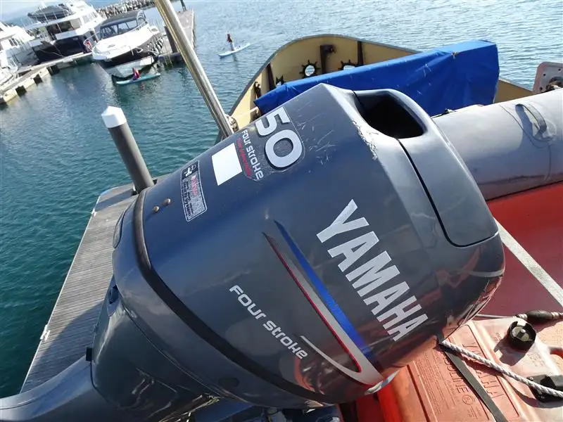 Bateaux de travail à vendre