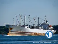 Navire frigorifique à vendre