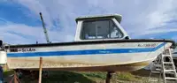 Bateaux de travail à vendre