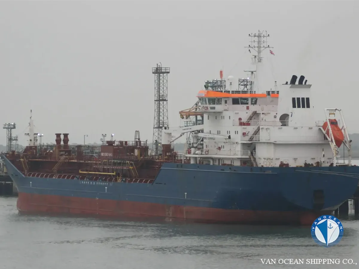Pétrolier / chimiquier à vendre