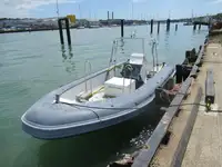 Bateau pneumatique semi-rigide à vendre