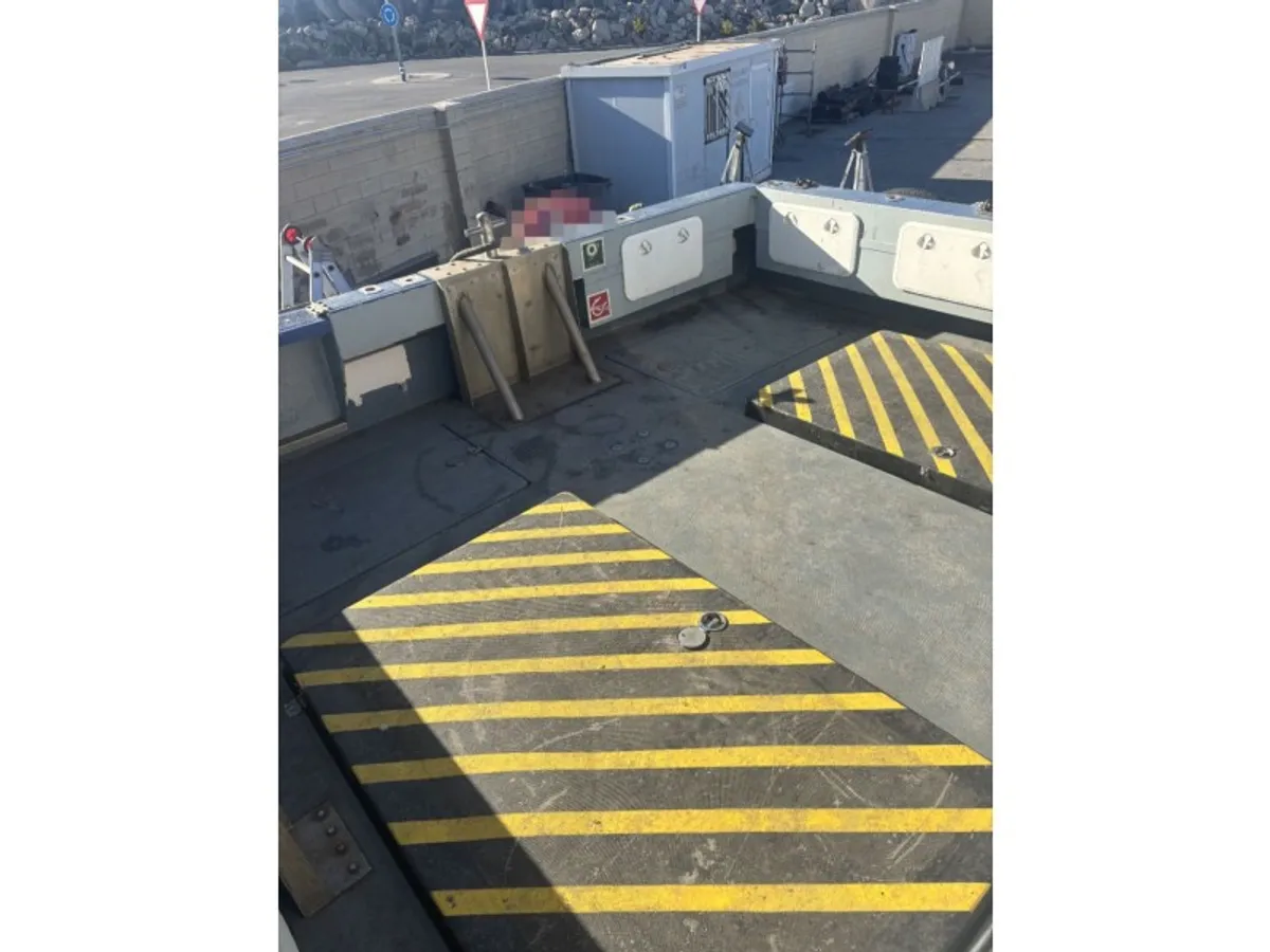 Bateaux de travail à vendre