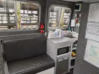 Bateaux de travail à vendre