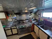 Navire d'approvisionnement à vendre