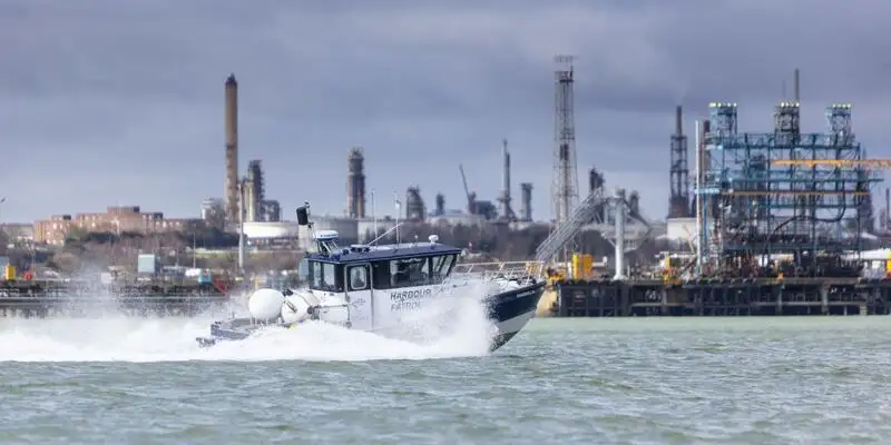 Bateau patrouilleur à vendre