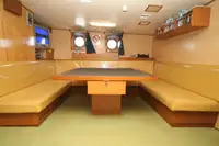 Navire de recherche à vendre