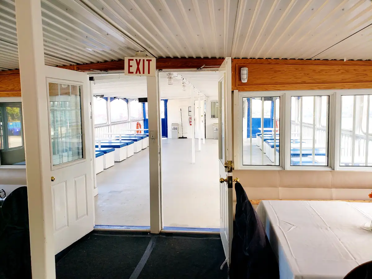 Navire-ferry à vendre