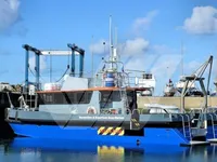Navire d'arpentage à vendre