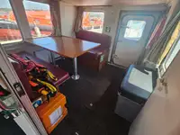 Bateau de transport d'équipage à vendre