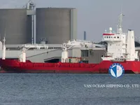 Navire frigorifique à vendre