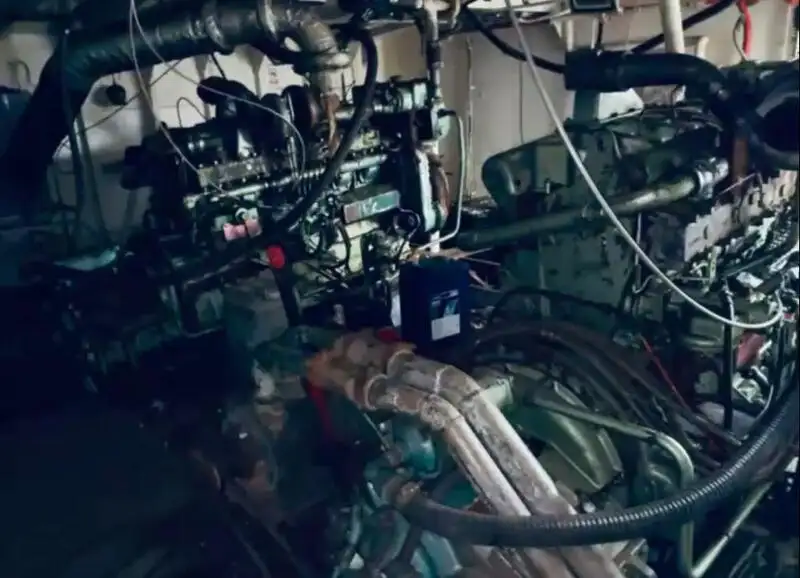Bateaux de travail à vendre
