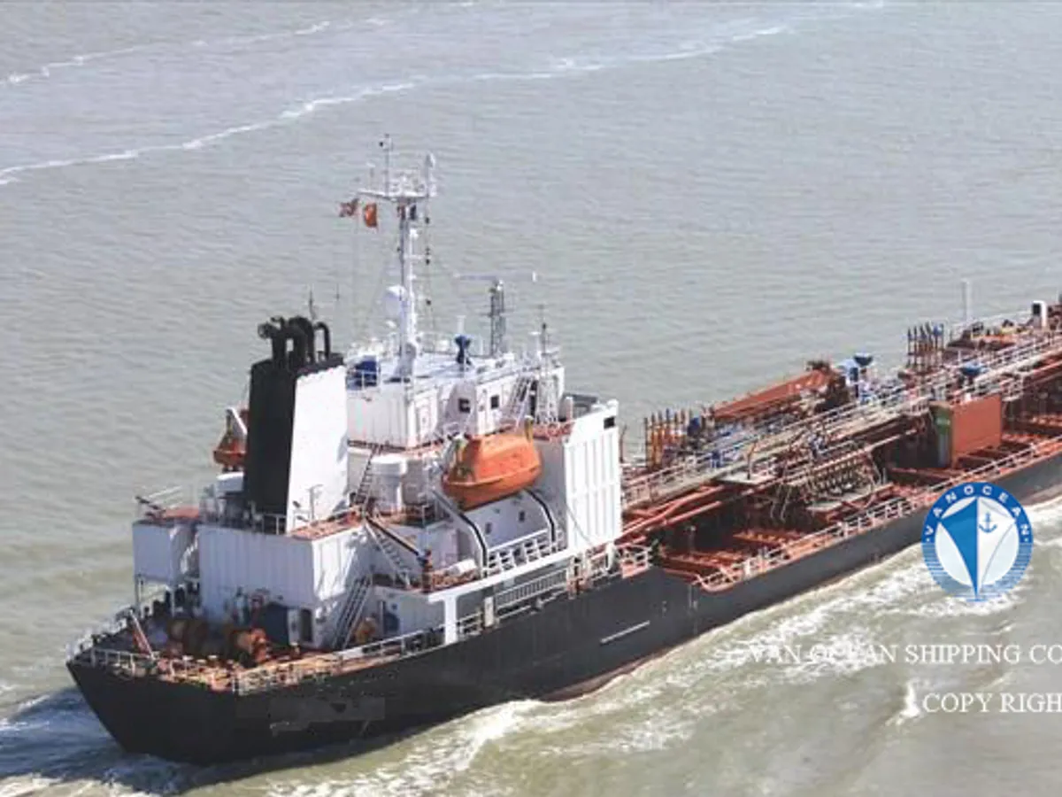 Pétrolier / chimiquier à vendre