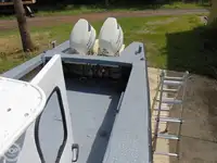 Bateau patrouilleur à vendre