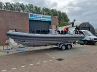 Bateau pneumatique semi-rigide à vendre