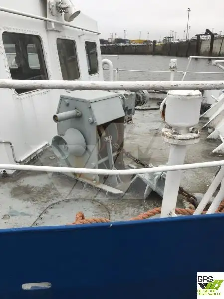 Navire d'arpentage à vendre