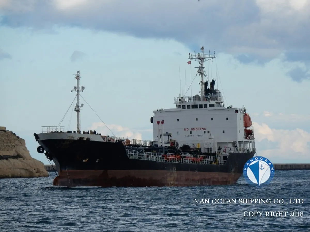 Pétrolier / chimiquier à vendre