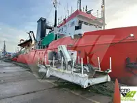 Navire d'approvisionnement à vendre